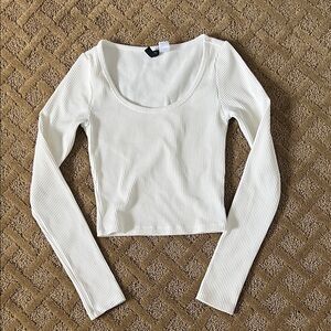 H&M Cream Ribbed Long Sleeve Crop Top